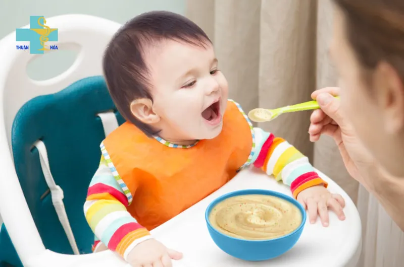 chăm sóc bé bị rối loạn tiêu hóa